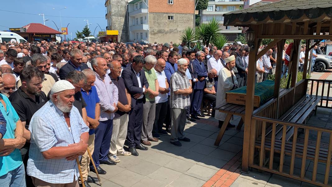 Silahlı saldırıda ölen MHP’li başkan toprağa verildi 9